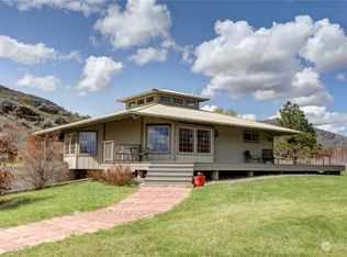 1893 Highway 7, Oroville, WA 98844