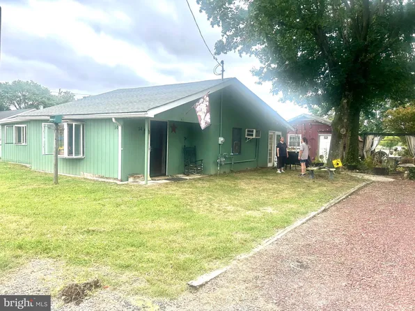 14 East Ave, Cedarville, NJ 08311