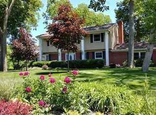 4269 E Stonehenge Rd, Port Clinton, OH 43452