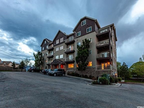 3rd image of 5012 S Timber Way Unit 101