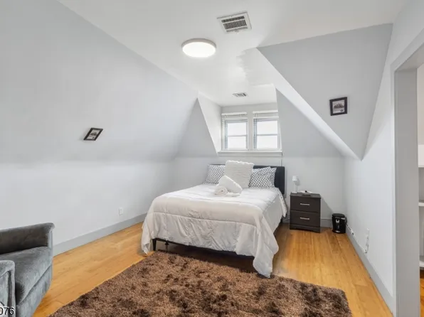 53 2nd Ave Floor 3, Newark, NJ 07104