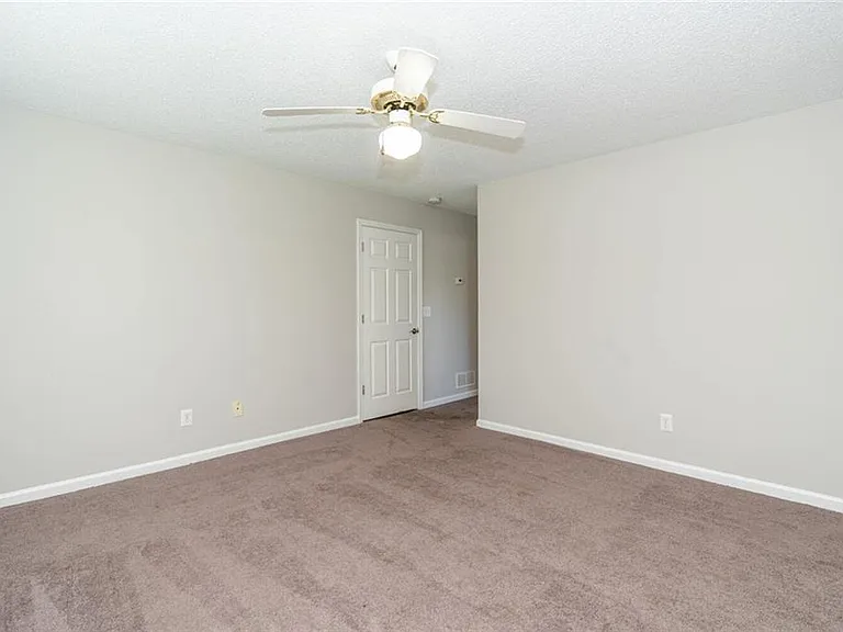 3272 Peach Ct NW — Photo 36