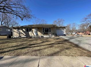 5012 N 62nd St, Omaha, NE 68104