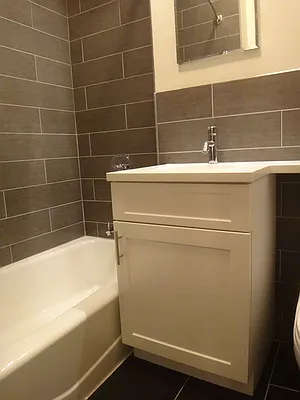 Rented by Paley Management | media 31