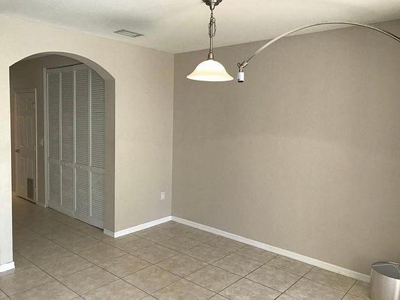 5th image of 1023 Ventnor Ave APT D