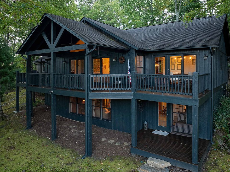 1st image of 51 Clawsfoot Court