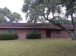 107 W Acorn Dr, Victoria, TX 77905