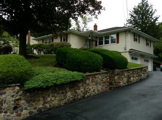 10 Polhemus Ter, Whippany, NJ 07981