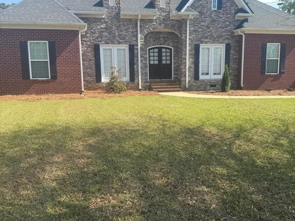 330 Greystone Dr, Milledgeville, GA 31061