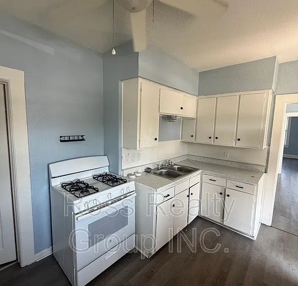 108 Field Ave — Photo 1