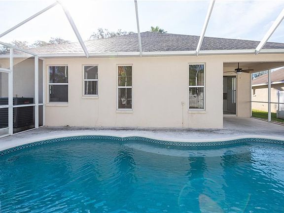 2nd image of 3333 Castle Rock Cir