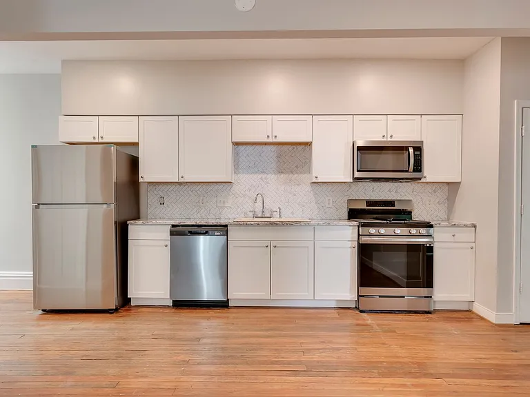 2627 W. Cary St. — Photo 7