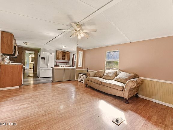 4th image of 157 Baker Rd