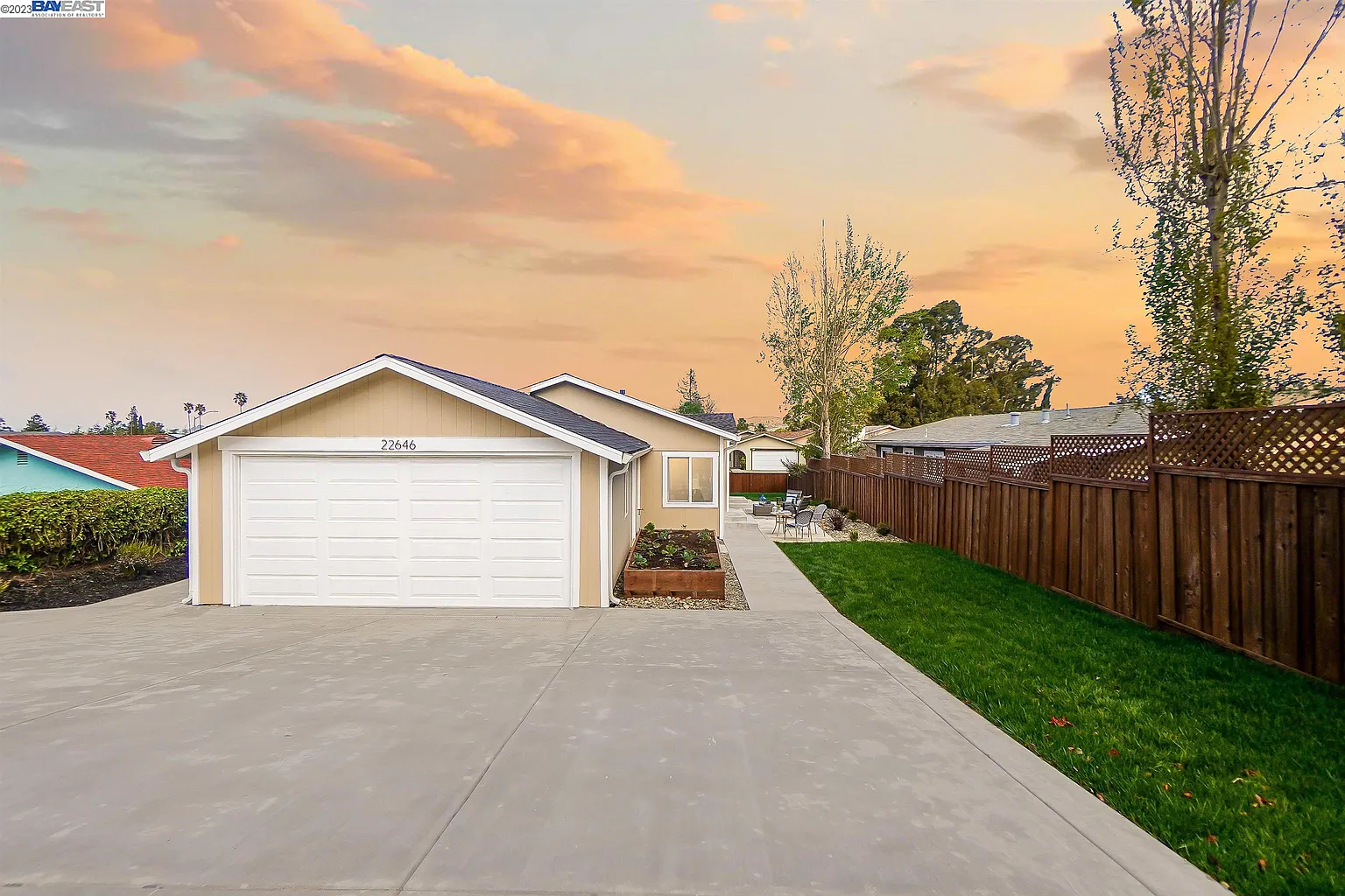 22646 Mossy Rock Dr photo 1