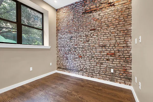 Rented by Cooper & Cooper Real Estate | media 4