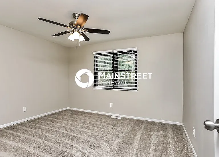 1700 Birch St — Photo 10