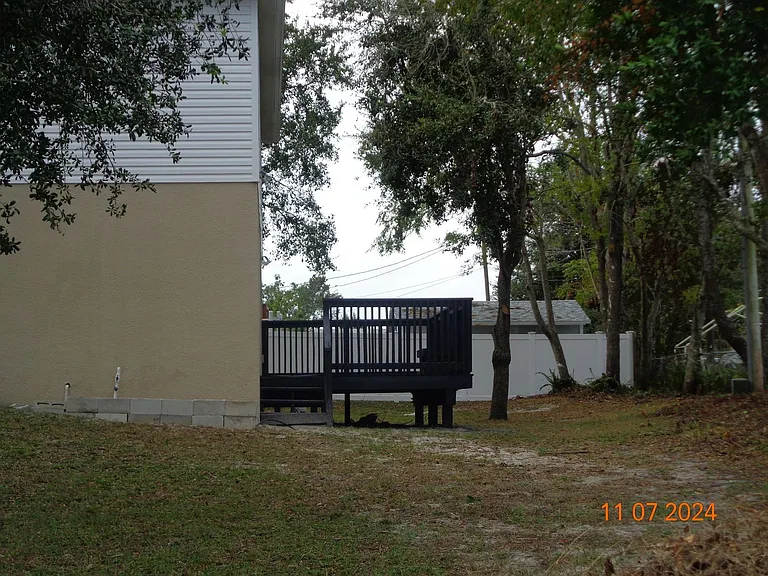 1914 Lynn River Dr — Photo 3