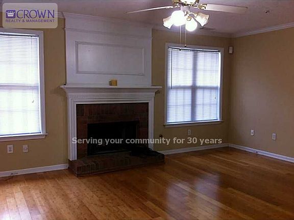 4th image of 1333 Glenover Way