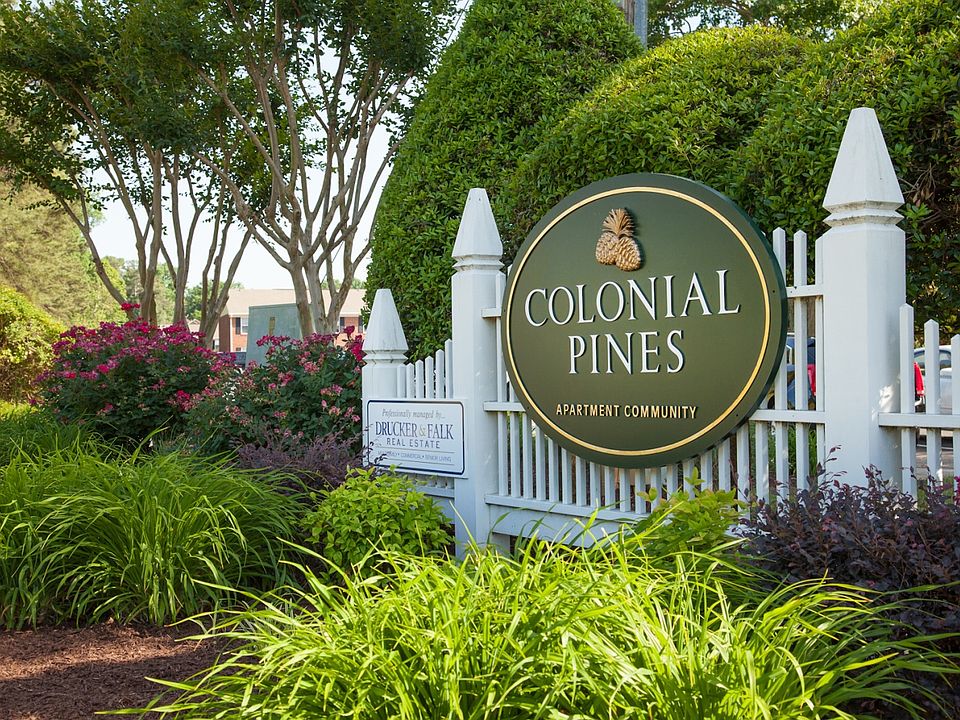 Welcome to Colonial Pines in Williamsburg, VA