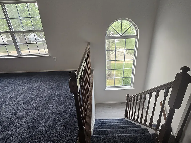 36 Racquet Rd — Photo 17