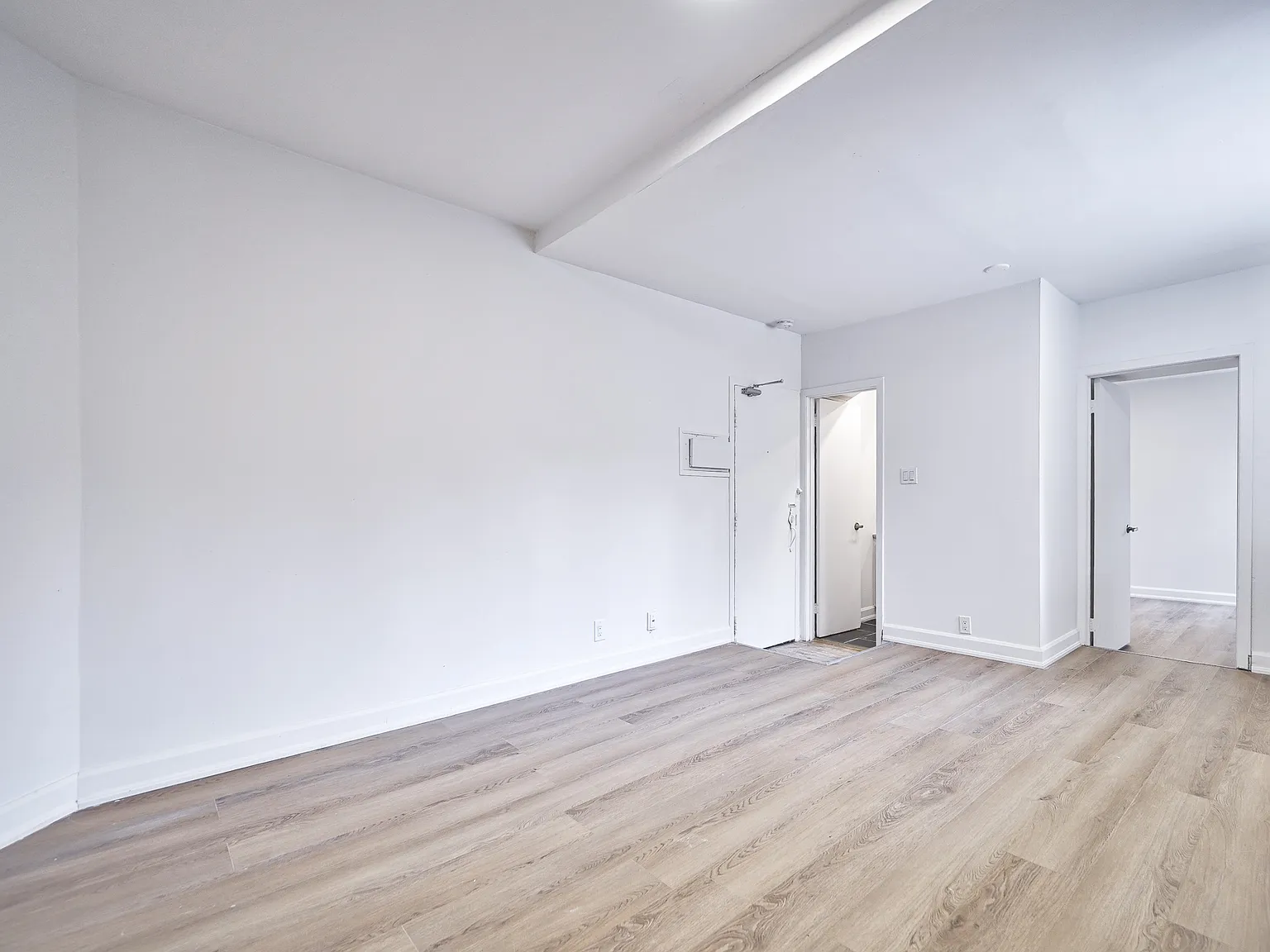 1046 Lofts — Photo 4