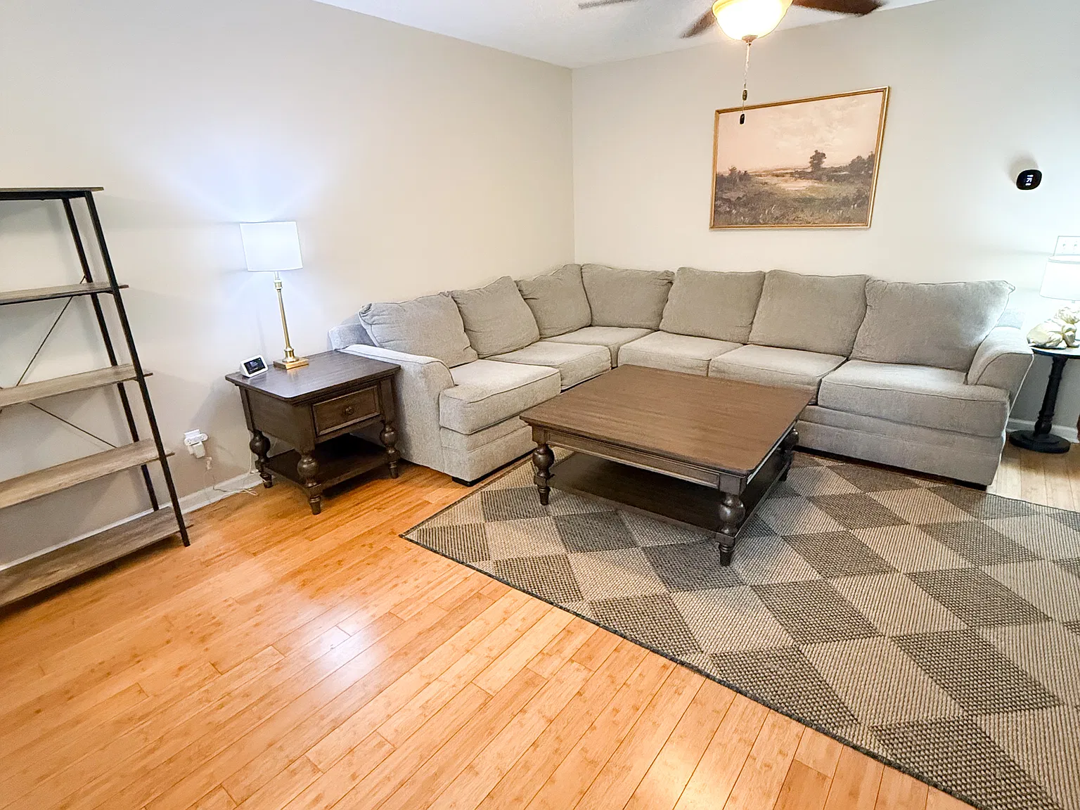 1125 Lenny Ln — Photo 3