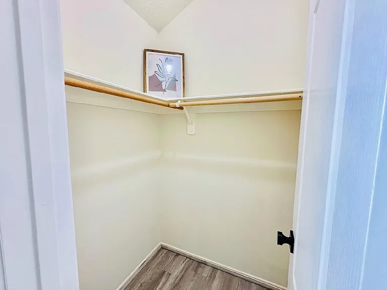 1711 Kessler Park Ct — Photo 11