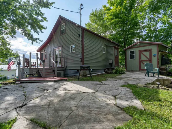 92 Little Hammond Rd, Hammond, NY 13646