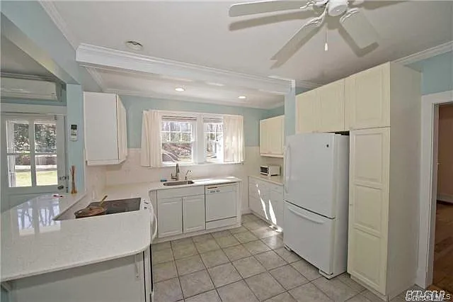 86 Cliff Rd — Photo 2