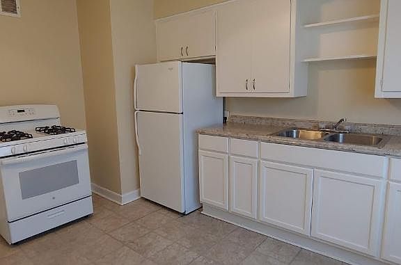 5th image of 4534 N Teutonia Ave APT 3