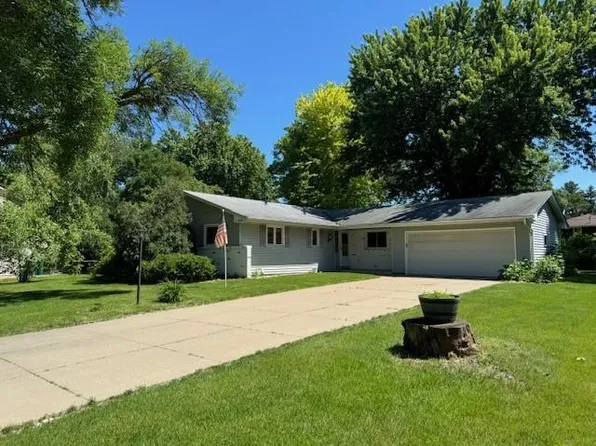 2009 Sibley Ct, Burnsville, MN 55337