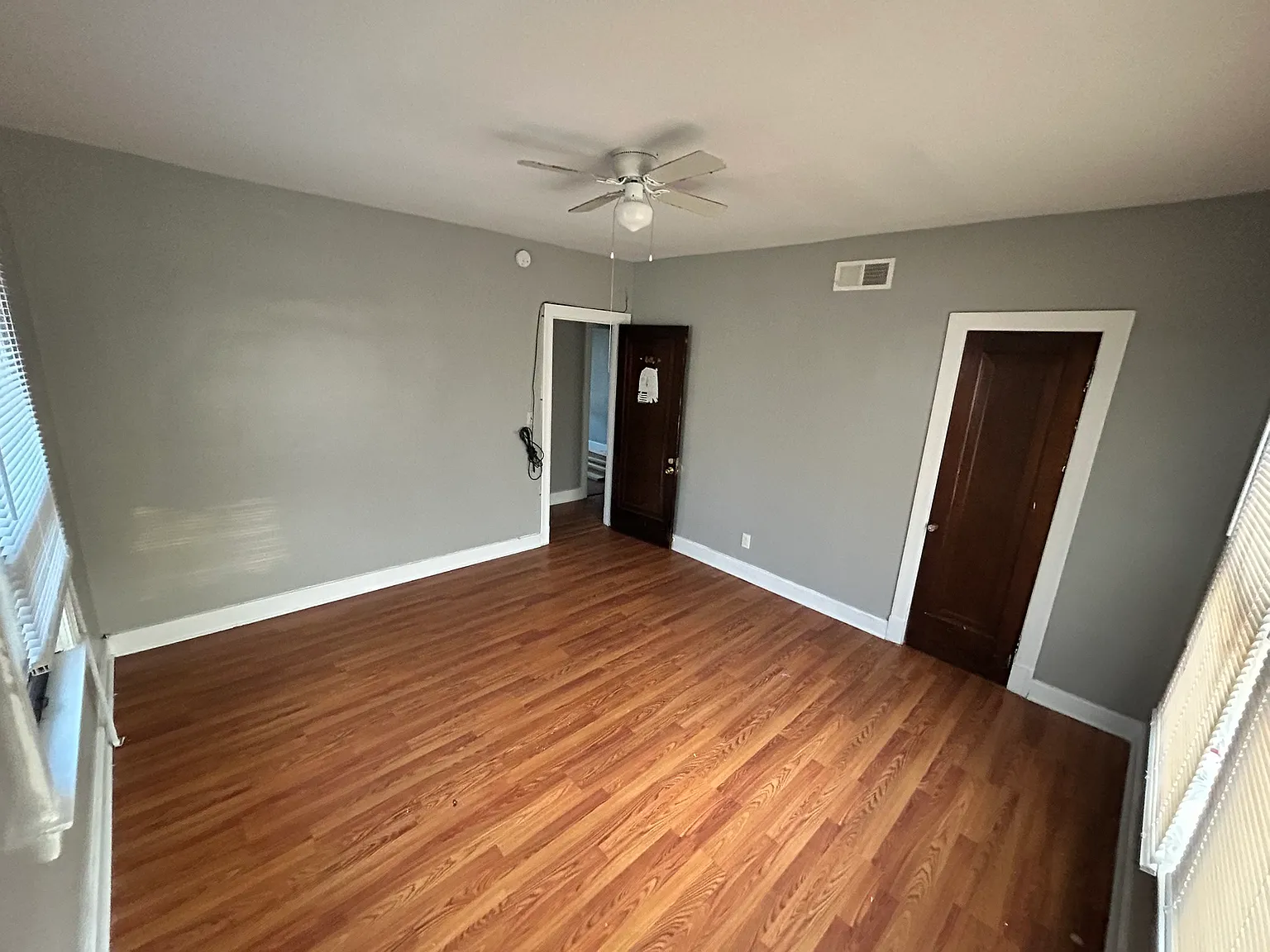 2 bed, 1398 sqft, $975 — Photo 4