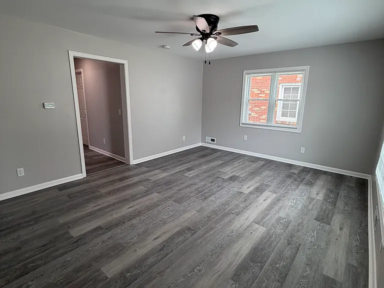 4517 Douglas Rd — Photo 7