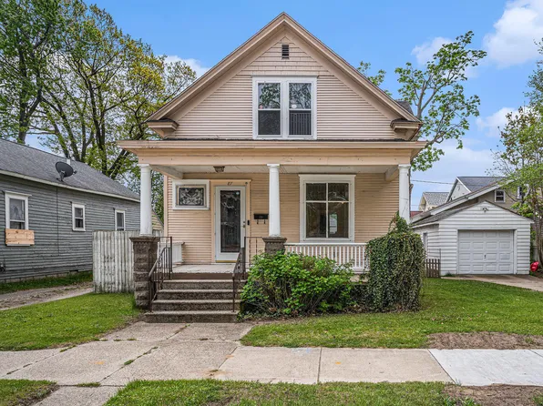 87 Monroe Ave, Muskegon, MI 49440