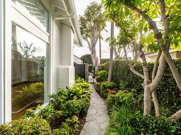 16832 Coral Cay Ln — Photo 56