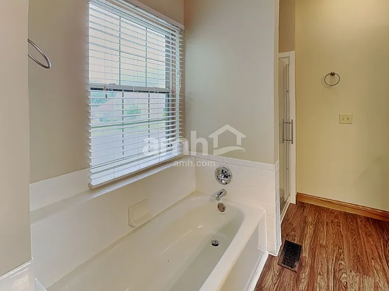 7624 Harbour Town Dr — Photo 13
