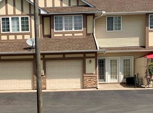 4017 Meadowlark Curv, Eagan, MN 55122