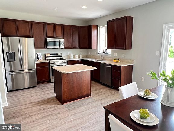 2nd image of 45583 Catalina Ln