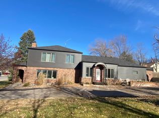 501 E Terrace Dr, Sutton, NE 68979