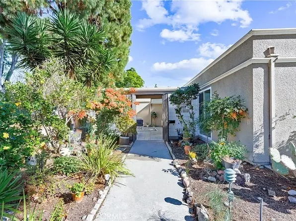 494 Calle Cadiz #1, Laguna Woods, CA 92637