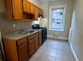 323 Park Ave #15A, Newark, NJ 07107