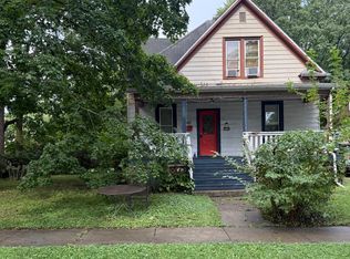 1305 N Walnut St, Champaign, IL