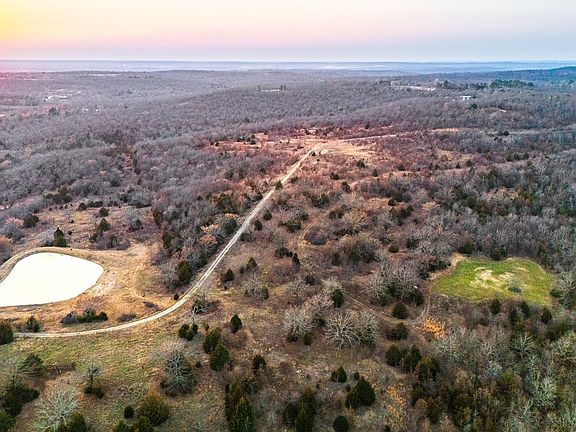 4th image of 8507 Oak Rdg