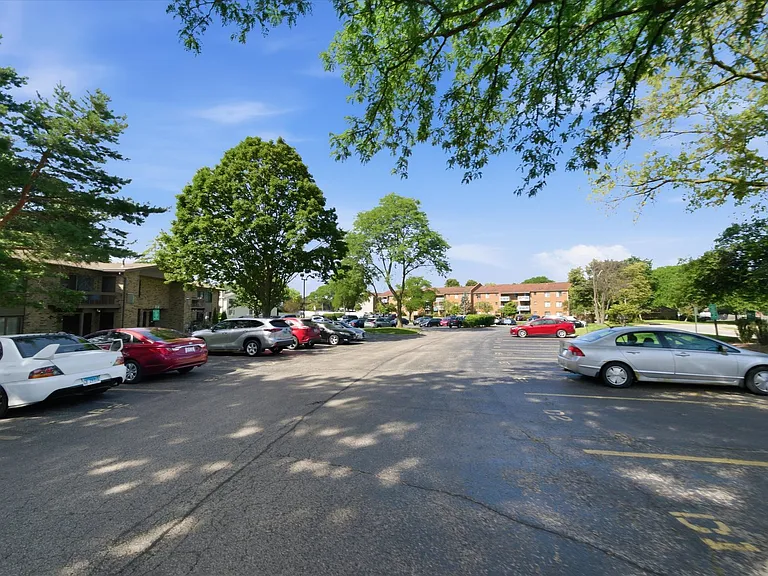 1100 E Randville Dr #203 — Photo 22