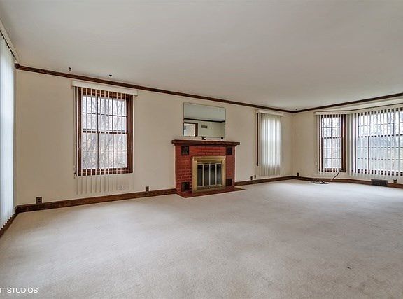 Main House LR w/FRPLC