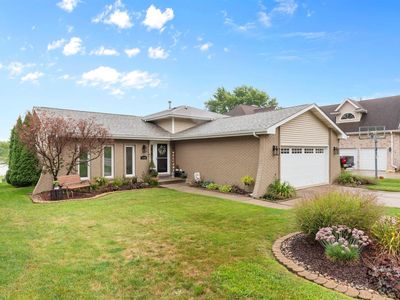 1068 Shoreline Rd, Crown Pt, IN, 46307