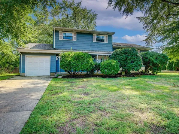 24 Cedar Grove Pl, Old Bridge, NJ 08857