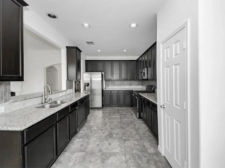 3727 Varna Ct — Photo 24