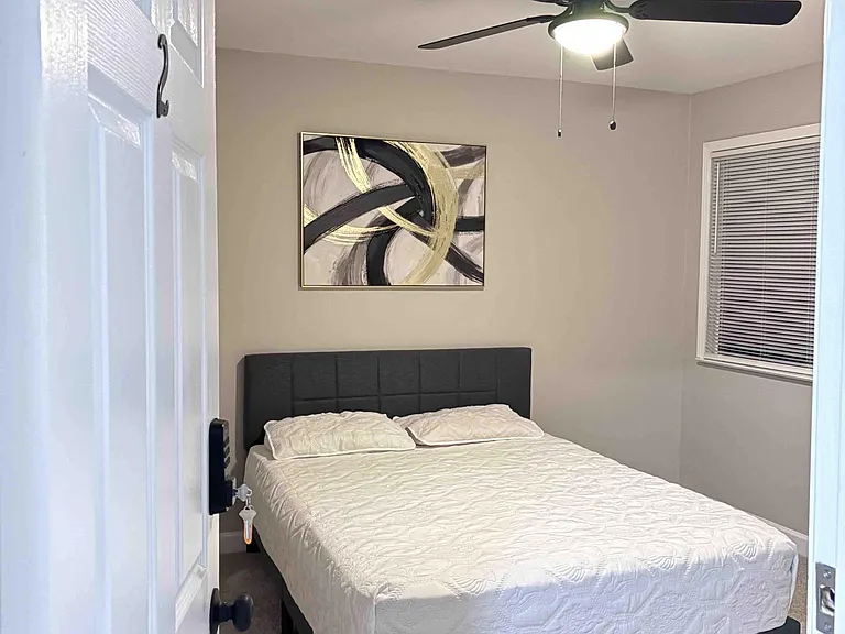 Laurel Ridge Dr SW — Photo 2