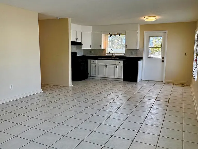 2680 NE Indian River Dr — Photo 20